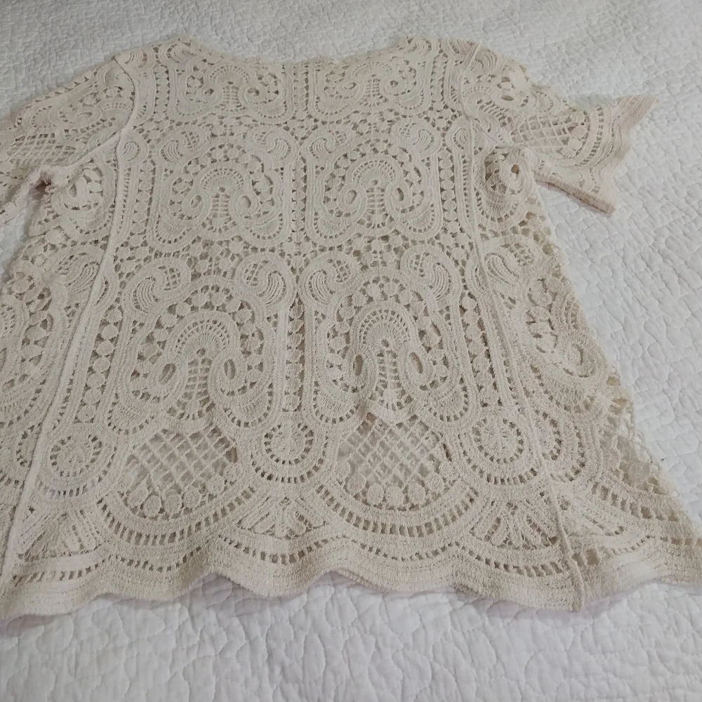 KEREN HART Women Size M Crochet Cream Lace Top - Picture 5 of 16